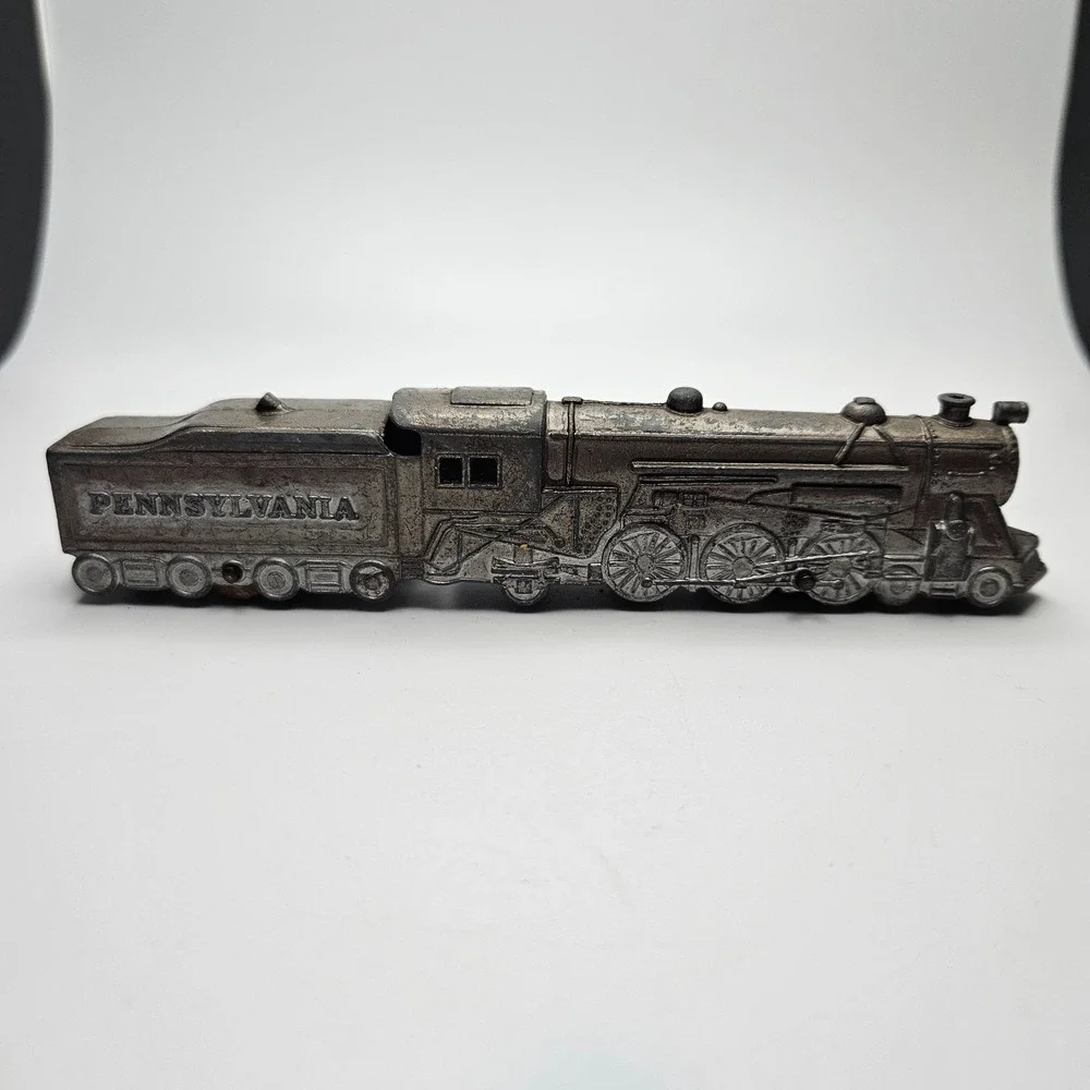 Vintage Tootsietoy‎ Pennsylvania Railroad Steam Locomotive Diecast Train USA